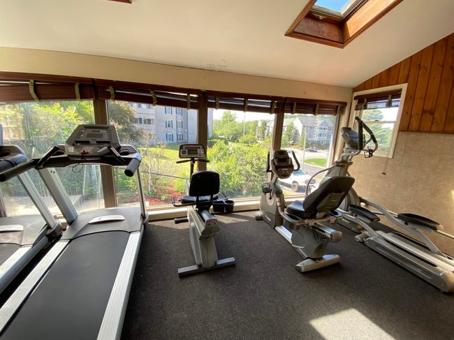 APT-303 - 173 Eastern Ave, Condo with 2 bedrooms, 1 bathrooms and null parking in Manchester NH | Image 35