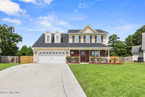 105 Pinyon Ct, Jacksonville, NC, 28546-6843 | Card Image