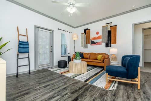 apt-1024-9914 W Military Dr, San Antonio, TX, 78251-1868 | Card Image