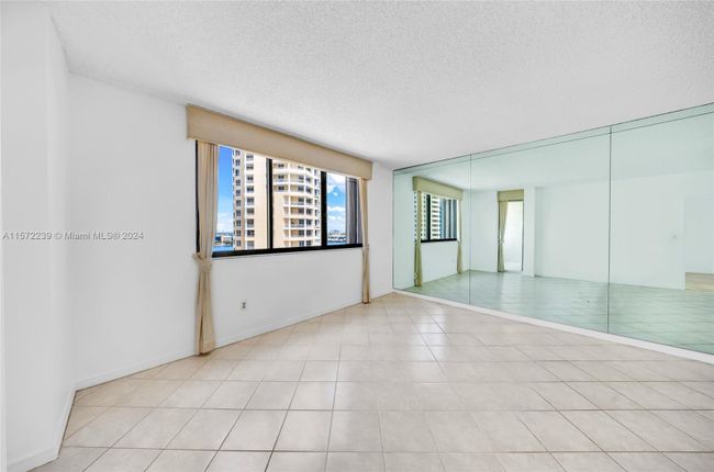 APT-1816 - 540 Brickell Key Dr, Condo with 2 bedrooms, 2 bathrooms and null parking in Miami FL | Image 8