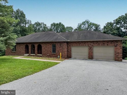 1903 Woodland Rd, YORK, PA, 17403-4745 | Card Image
