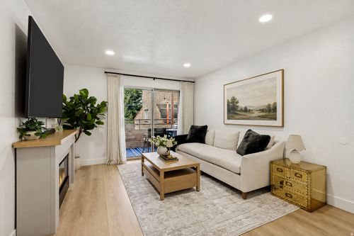204-4824 S Highland Cir, Holladay, UT, 84117-6015 | Card Image