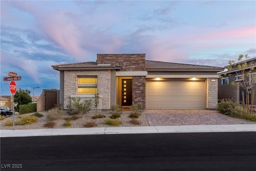 912 Calluna Hills Ln, Las Vegas, NV, 89138-4734 | Card Image
