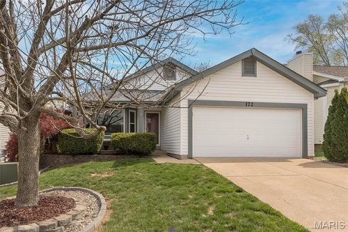 172 Autumn Chase Dr, O Fallon, MO, 63366-3968 | Card Image