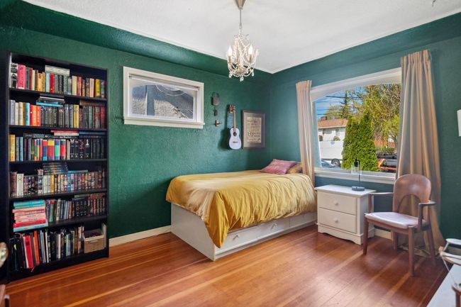 1216 Edinburgh St, House other with 5 bedrooms, 3 bathrooms and 2 parking in New Westminster BC | Image 25