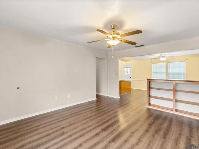 1208 Family World, House other with 3 bedrooms, 1 bathrooms and null parking in Big Sandy TX | Image 5