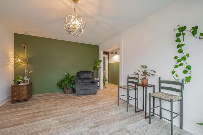 419 Magnolia Bnd, House other with 3 bedrooms, 2 bathrooms and 2 parking in New Caney TX | Image 7