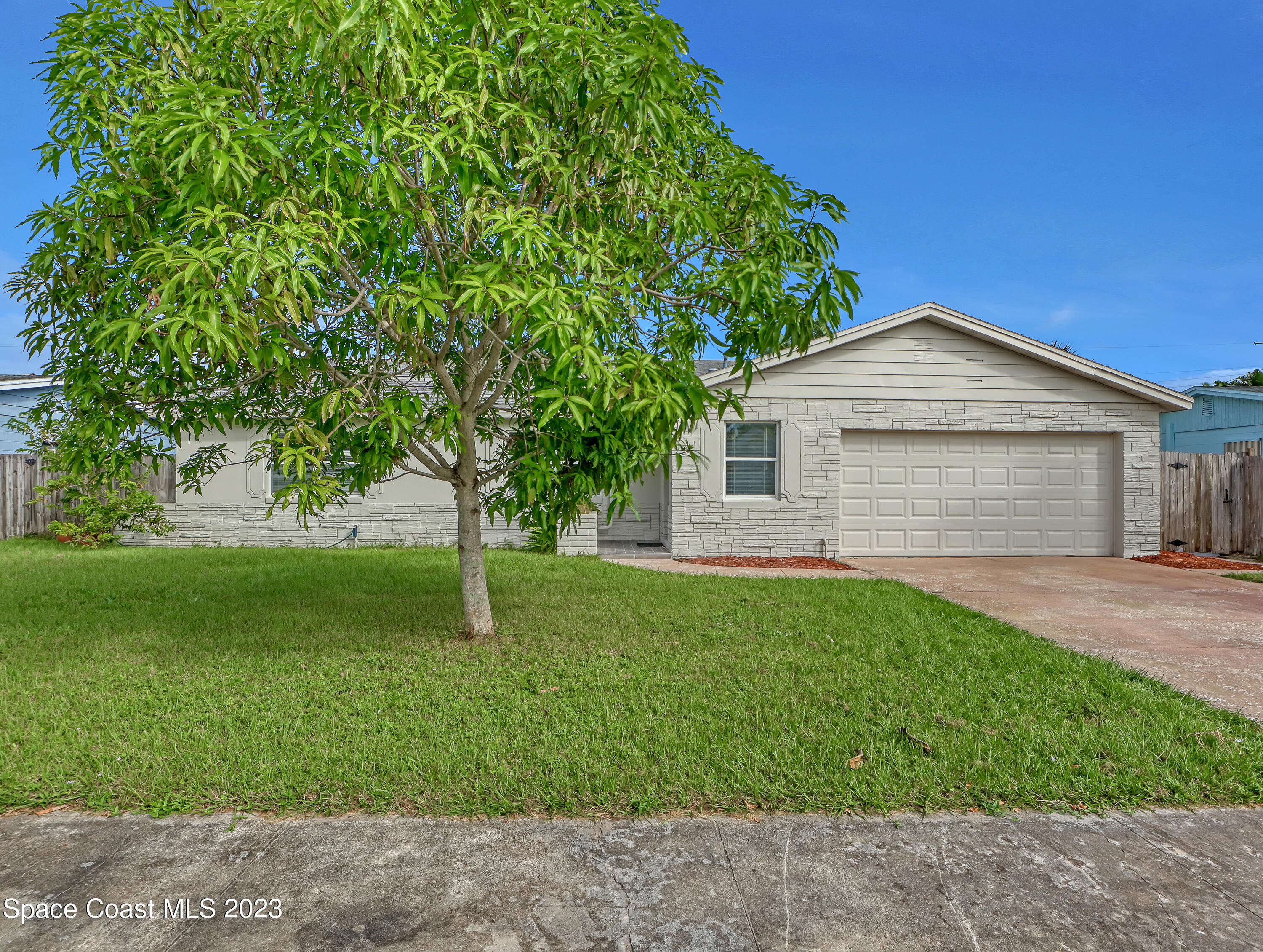 300 Hickory Avenue, For Sale in Merritt Island Zoocasa