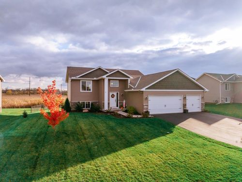 1612 10th St Nw, Buffalo, MN, 55313-4461 | Card Image