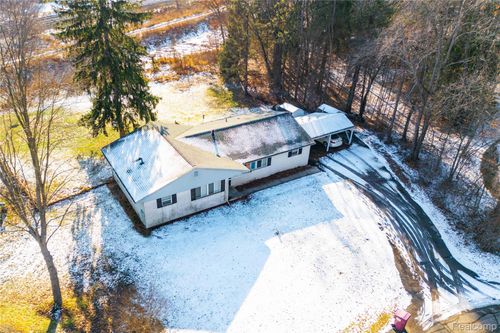 12579 Spruce Ln, Perry, MI, 48872-9156 | Card Image