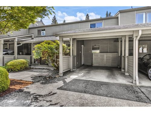 28 Fairway Loop, Eugene, OR, 97401-2399 | Card Image