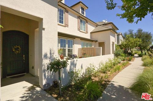 28682 Pietro Dr, Valencia, CA, 91354-2698 | Card Image