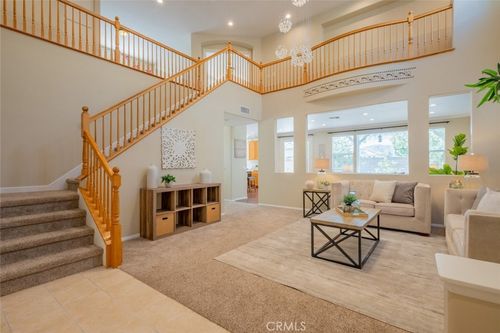 4892 Borders St, Simi Valley, CA, 93063 | Card Image