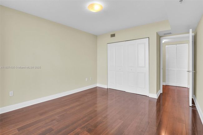 APT-1903S - 2681 N Flamingo Rd, Condo with 2 bedrooms, 2 bathrooms and null parking in Sunrise FL | Image 23