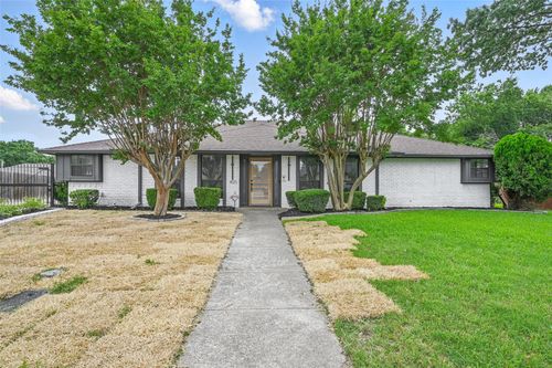 1425 Cassandra Cir, Desoto, TX, 75115-3010 | Card Image