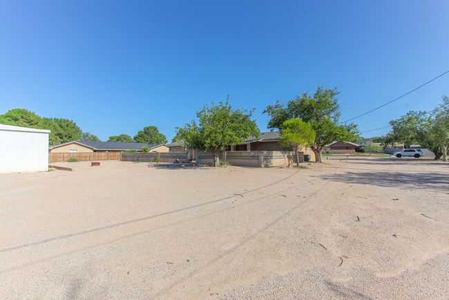 2201 E 25 Th St, House other with 3 bedrooms, 3 bathrooms and 2 parking in Big Spring TX | Image 41