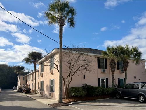 apt-10-2057 Middle St, Sullivans Island, SC, 29482-9740 | Card Image