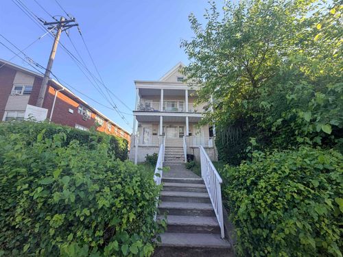 2-28 East 32nd St, Bayonne, NJ, 07002-0000 | Card Image