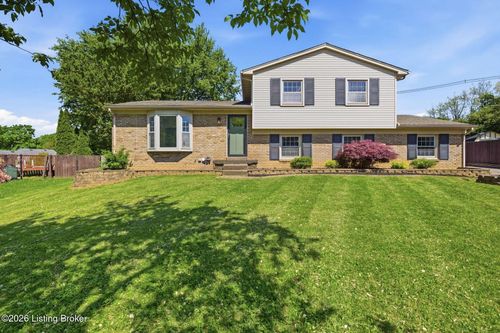 8803 Halford Way, Louisville, KY, 40299-1112 | Card Image