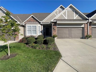 6524 W 134th Street, Townhouse with 3 bedrooms, 3 bathrooms and null parking in Overland Park KS | Image 1