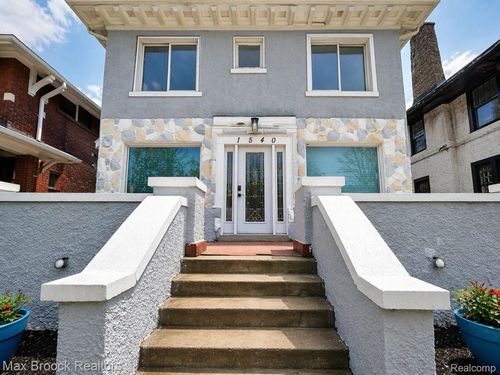 1540 Atkinson Street, Detroit, MI, 48206 | Card Image