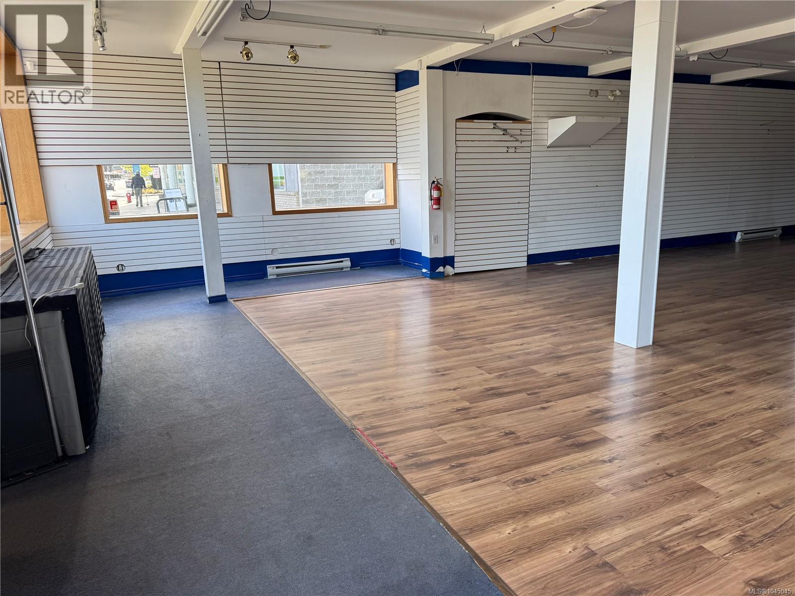 Commercial Lease in Parksville