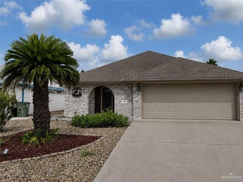 907 Lake View Dr, Mission, TX, 78572-7719 | Card Image