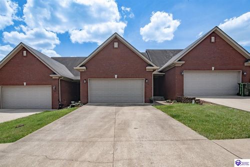 114 Twin Lakes Dr, Vine Grove, KY, 40175-8412 | Card Image