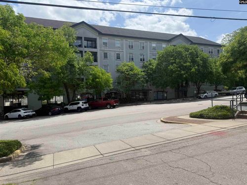 2002 Greene St, Columbia, SC, 29205-1677 | Card Image