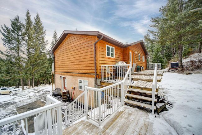1709 East Hillcrest Drive, House other with 4 bedrooms, 3 bathrooms and null parking in Hillcrest AB | Image 4