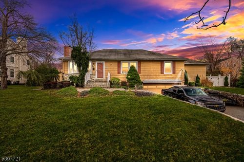 163 Briarwood Rd, Florham Park, NJ, 07932-2527 | Card Image