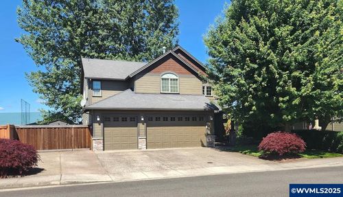 525 Grizzly St, Aumsville, OR, 97325-9617 | Card Image
