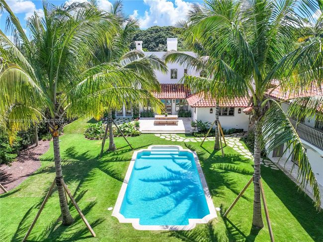 1225 N Greenway Dr, House other with 5 bedrooms, 5 bathrooms and null parking in Coral Gables FL | Image 67