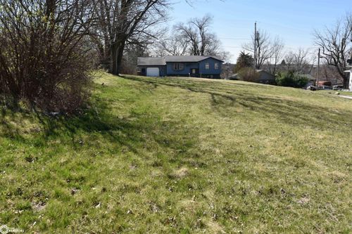 117 E May St, Osceola, IA, 50213-1642 | Card Image
