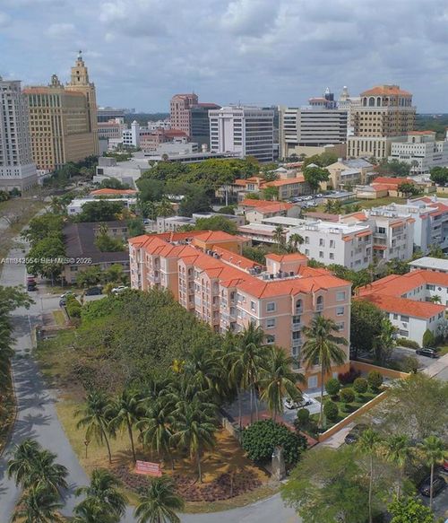 203-1 Alhambra Cir, Coral Gables, FL, 33134-4676 | Card Image