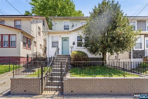 80 Melrose Ave, Irvington, NJ, 07111-2706 | Card Image