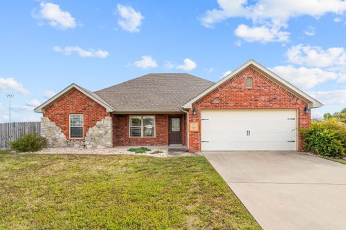 121 Psalms Way, Forsyth, MO, 65653-5628 | Card Image