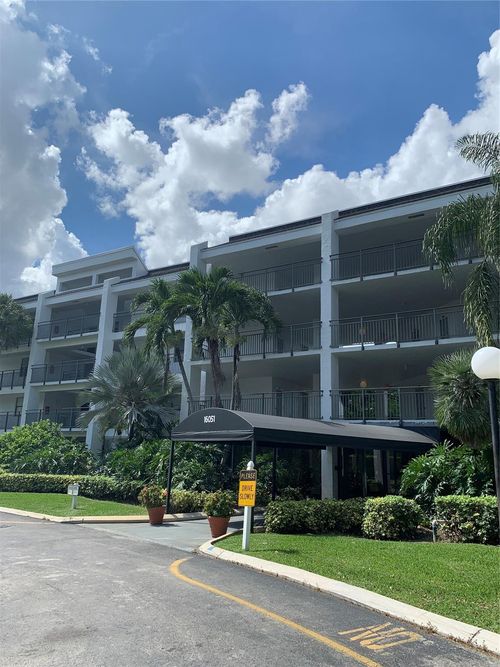 apt-103-16051 Blatt Blvd, Weston, FL, 33326-1457 | Card Image