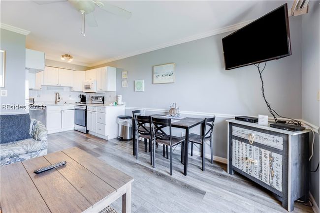APT-210 - 4 N Forest Beach Dr, Condo with 1 bedrooms, 1 bathrooms and null parking in Hilton Head Island SC | Image 11