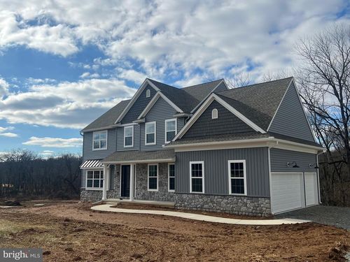 179 Ellicott Rd, AVONDALE, PA, 19311-9103 | Card Image