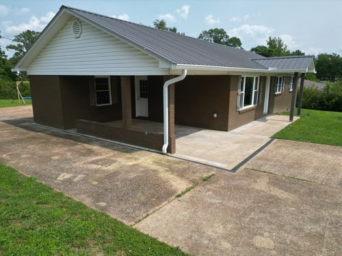 910 Hassell Dr, Waynesboro, TN, 38485-2821 | Card Image
