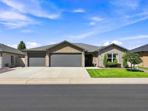 431 Fox Meadows St, Grand Junction, CO, 81504-7151 | Card Image