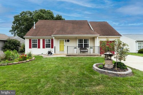 13 Dasher Ave, BEAR, DE, 19701-1175 | Card Image