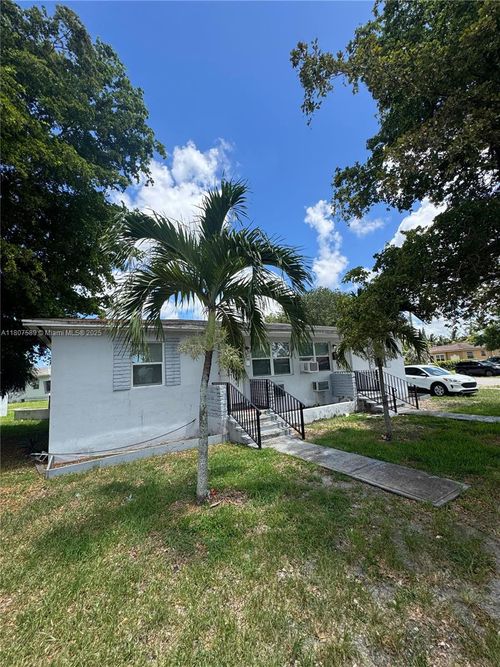 1470-1400 Nw 95th St, Miami, FL, 33147-3322 | Card Image