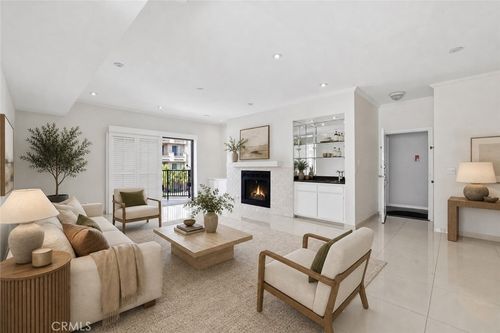 102-1338 Amherst Ave, Los Angeles, CA, 90025-2066 | Card Image