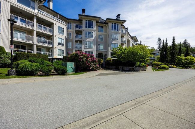 113 - 3608 Deercrest Drive, Condo with 2 bedrooms, 2 bathrooms and 1 parking in North Vancouver BC | Image 35