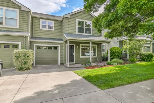 48 Crocker St, Ashland, OR, 97520-8786 | Card Image