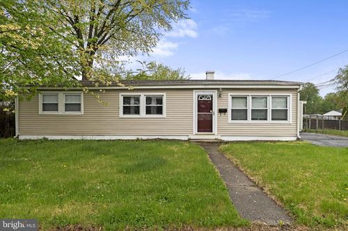 520 S Maple Ave, Maple Shade, NJ, 08052-1872 | Card Image
