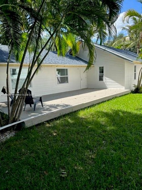 622 Se 6th Ct, Fort Lauderdale, FL, 33301-3112 | Card Image
