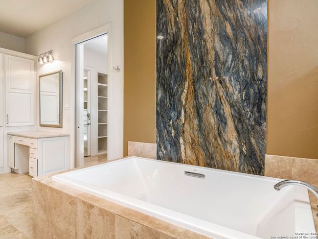 836 Canterbury Hill St, House other with 4 bedrooms, 5 bathrooms and null parking in Terrell Hills TX | Image 30